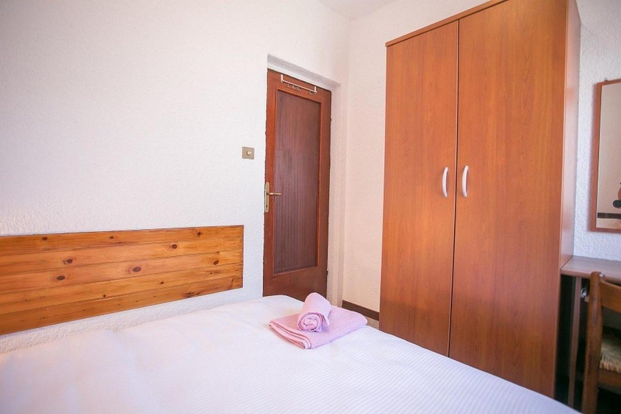 Apartments Materada โปเรช ภายนอก รูปภาพ